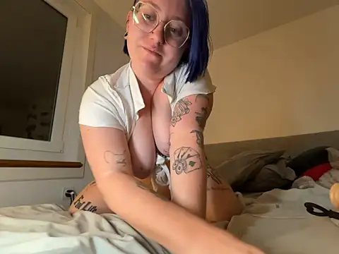 lablonde2025 online show from 03-09-26, 10:36