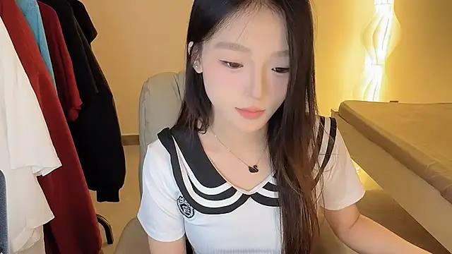 Robin-o3 online show from 10-08-25, 09:18