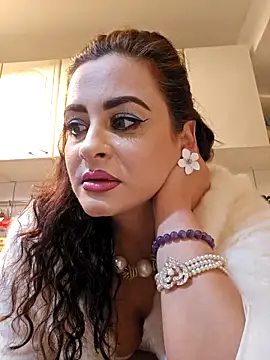 Snapshot of ShineBright88 chatting on 12-16-25, 09:20 ShineBright88 online show from 12-16-25, 09:20