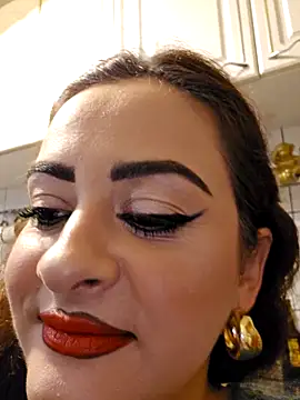 Snapshot of ShineBright88 chatting on 02-16-26, 06:48 ShineBright88 online show from 02-16-26, 06:48