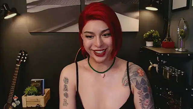 Snapshot of LUNACOCKSLAYER chatting on 12-22-25, 07:27 LUNACOCKSLAYER online show from 12-22-25, 07:27