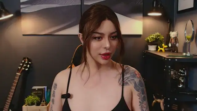 Snapshot of LUNACOCKSLAYER chatting on 02-10-26, 08:35 LUNACOCKSLAYER online show from 02-10-26, 08:35