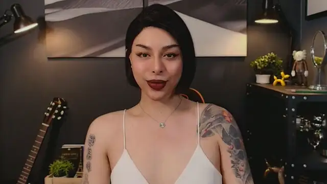 Snapshot of LUNACOCKSLAYER chatting on 02-15-26, 06:04 LUNACOCKSLAYER online show from 02-15-26, 06:04