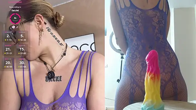 zoeypink online show from 11-22-25, 06:23