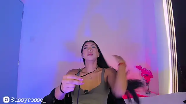 Snapshot of Sussyrosse_ chatting on 09-17-25, 09:05 Sussyrosse  online show from 09-17-25, 09:05
