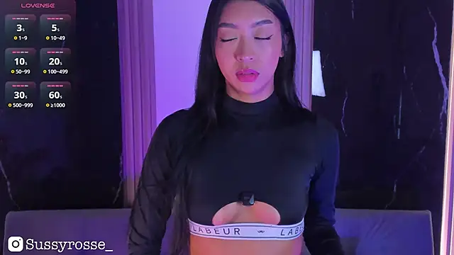 Snapshot of Sussyrosse_ chatting on 10-10-25, 08:08 Sussyrosse  online show from 10-10-25, 08:08