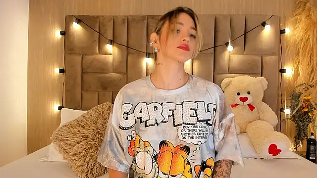 ClaradelMar online show from 02-08-26, 09:23