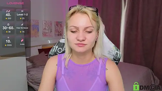 Snapshot of Cameronlovely_ chatting on 09-18-25, 08:49 Cameronlovely online show from 09-18-25, 08:49