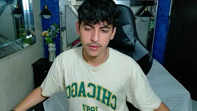 Snapshot of Alan_Del_Reyx chatting on 02-21-26, 03:29 Alan Del Reyx online show from 02-21-26, 03:29