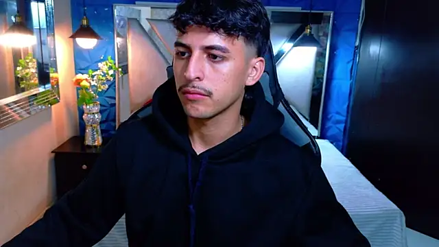 Snapshot of Alan_Del_Reyx chatting on 02-25-26, 01:37 Alan Del Reyx online show from 02-25-26, 01:37