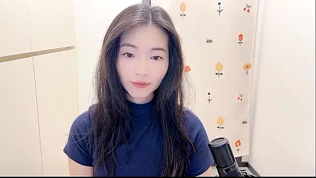 Snapshot of Rosalind_xixi chatting on 10-05-25, 10:35 Rosalind xixi online show from 10-05-25, 10:35