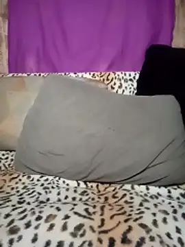 LunaMell online show from 03-28-26, 11:15