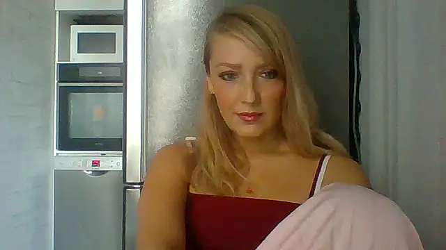 Snapshot of Vexxaa chatting on 11-09-25, 11:41 Vexxaa online show from 11-09-25, 11:41