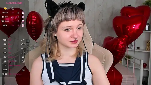 Tori Cutie online show from 02-11-26, 12:04