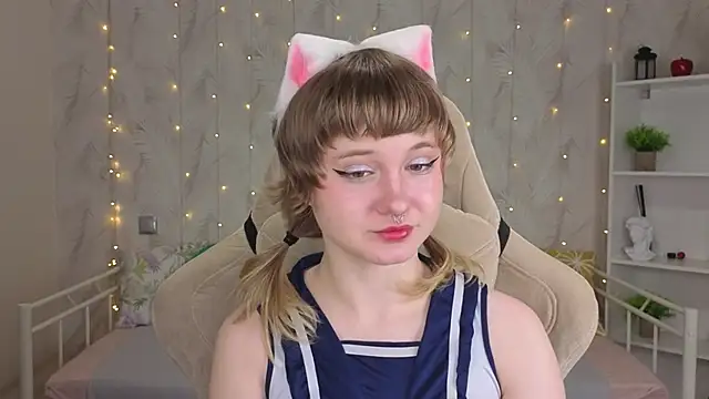 Tori Cutie online show from 05-22-26, 12:07