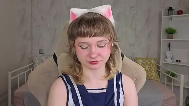 Tori Cutie online show from 05-23-26, 12:05