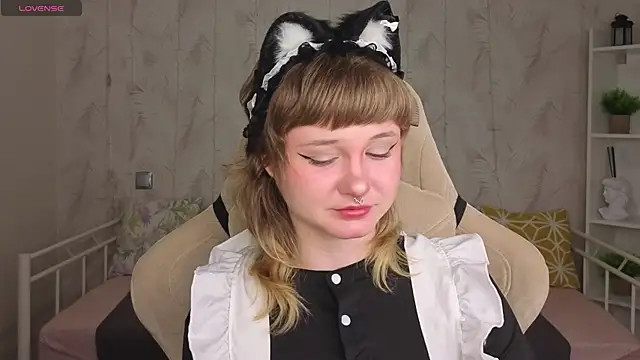 Tori Cutie online show from 06-04-26, 12:16