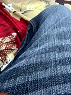 Snapshot of LOVEGURU1095 chatting on 10-29-25, 06:48 LOVEGURU1095 online show from 10-29-25, 06:48