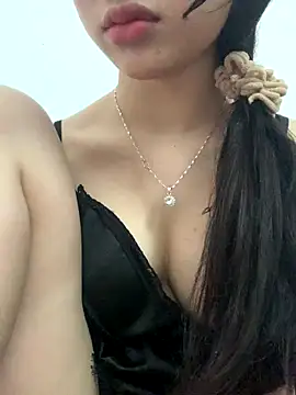 Nguyenha11 online show from 12-23-25, 06:44