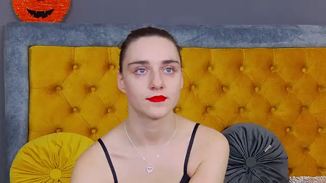 Jessica White  online show from 11-27-25, 04:03