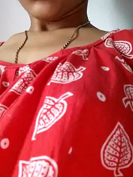 Snapshot of sana-5 chatting on 10-10-25, 07:40 sana-5 online show from 10-10-25, 07:40