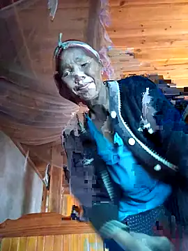 TinTin321 online show from 11-17-25, 02:28