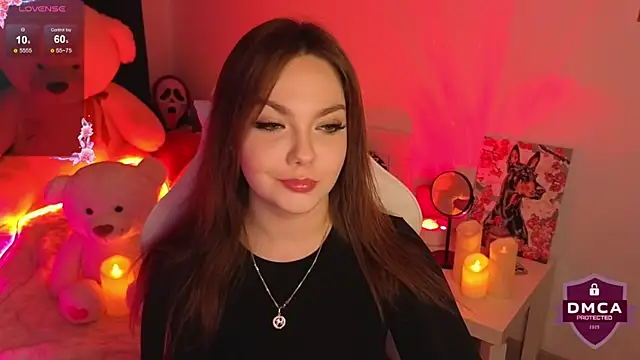 ApheliaDream  online show from 10-20-25, 02:39