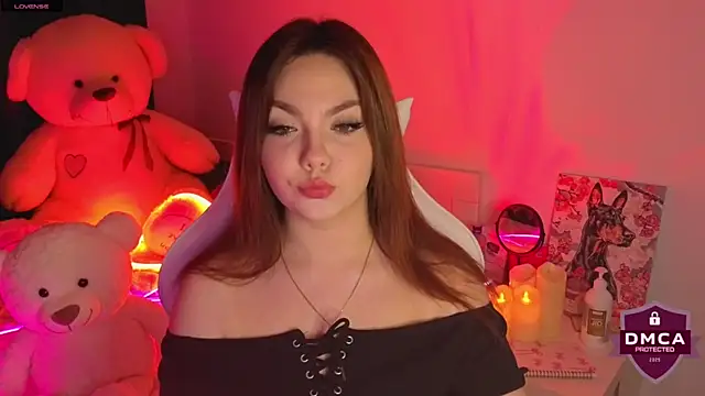 ApheliaDream  online show from 10-25-25, 03:07