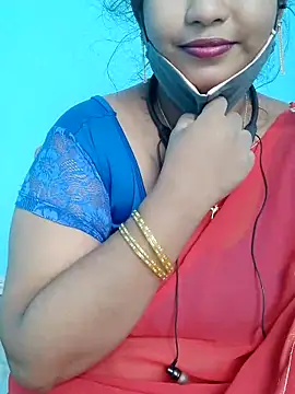 Snapshot of yelmaji91 chatting on 10-10-25, 05:28 yelmaji91 online show from 10-10-25, 05:28