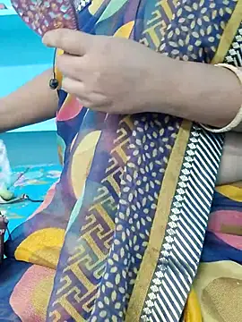 Snapshot of yelmaji91 chatting on 11-13-25, 05:17 yelmaji91 online show from 11-13-25, 05:17