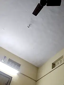 Snapshot of yelmaji91 chatting on 11-28-25, 03:09 yelmaji91 online show from 11-28-25, 03:09