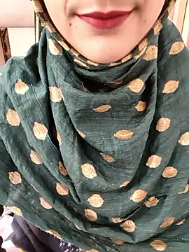 Snapshot of Indian-Aleena chatting on 02-16-26, 05:47 Indian-Aleena online show from 02-16-26, 05:47