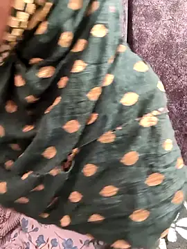 Snapshot of Indian-Aleena chatting on 03-27-26, 06:52 Indian-Aleena online show from 03-27-26, 06:52