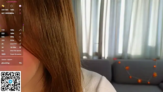 Snapshot of KristiGroune chatting on 11-08-25, 06:13 KristiGroune online show from 11-08-25, 06:13