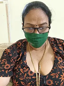 Snapshot of heera-rani chatting on 06-09-26, 08:37 heera-rani online show from 06-09-26, 08:37