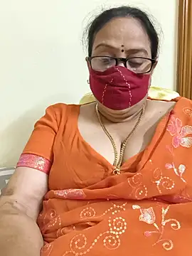 Snapshot of heera-rani chatting on 06-18-26, 09:58 heera-rani online show from 06-18-26, 09:58