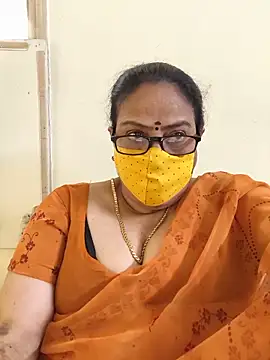 Snapshot of heera-rani chatting on 06-19-26, 05:01 heera-rani online show from 06-19-26, 05:01