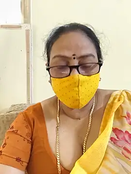 Snapshot of heera-rani chatting on 06-20-26, 05:43 heera-rani online show from 06-20-26, 05:43