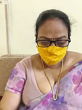 Snapshot of heera-rani chatting on 06-24-26, 05:28 heera-rani online show from 06-24-26, 05:28