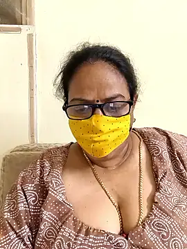 Snapshot of heera-rani chatting on 06-29-26, 01:44 heera-rani online show from 06-29-26, 01:44