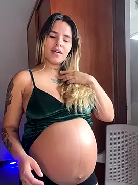 Ye si online show from 10-20-25, 03:12