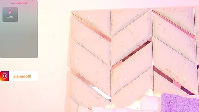 Snapshot of AlanaDoll chatting on 02-11-26, 02:44 AlanaDoll online show from 02-11-26, 02:44