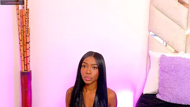 Snapshot of AlanaDoll chatting on 03-26-26, 02:55 AlanaDoll online show from 03-26-26, 02:55