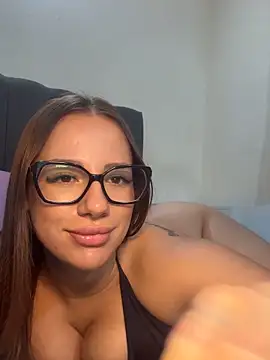 Snapshot of AlessiaaRuso1 chatting on 05-28-26, 11:57 AlessiaaRuso1 online show from 05-28-26, 11:57