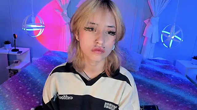 Hannahpage online show from 10-08-25, 11:41