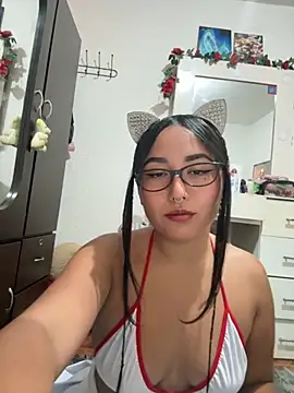 saranghae  online show from 10-19-25, 12:00