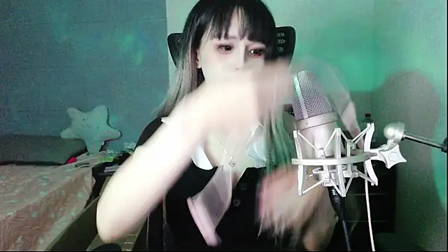 twlilybae online show from 06-27-26, 12:44