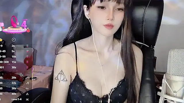 twlilybae online show from 07-20-26, 09:23