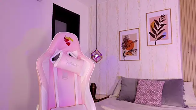 Ayleen Dunkan online show from 09-30-25, 12:10