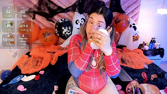 Zoe Vg online show from 10-22-25, 06:29